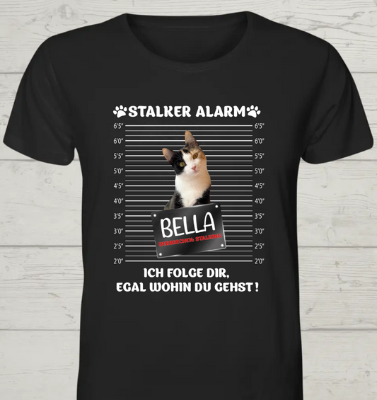 Stalker Alarm - Personalisierbares Unisex Bio T-Shirt